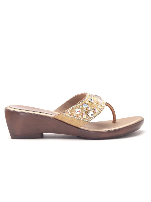 Delco Stunning T-Strapped chappals