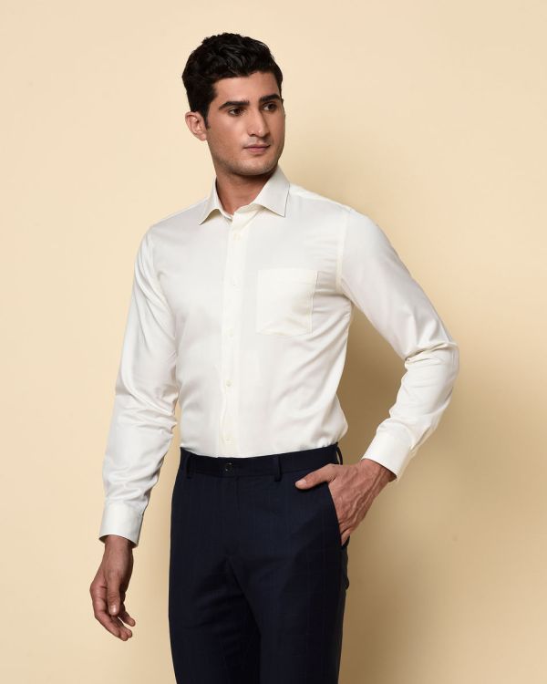 Blackberrys Solid Two Ply Ultra Slim Fit Shirt