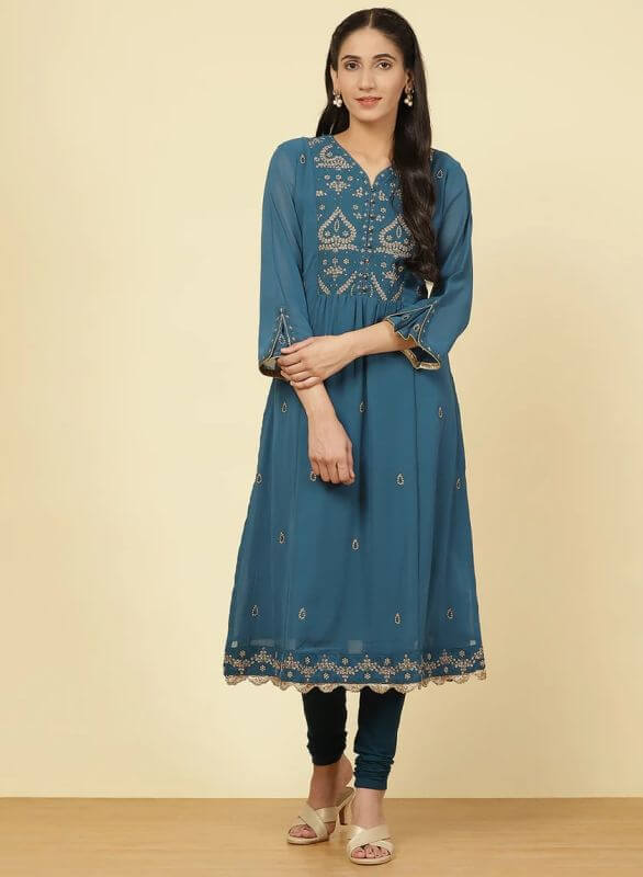 Lakshita Mandana Karimi in a Azure Blue Jashn Embroidered Kurta