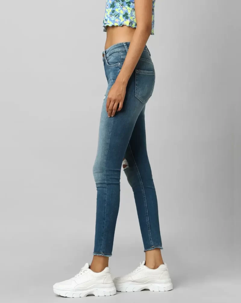 BLUE MID RISE DISTRESSED SKINNY JEANS