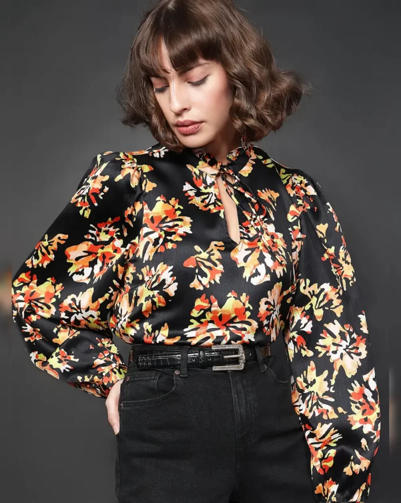 BLACK FLORAL PRINT TOP