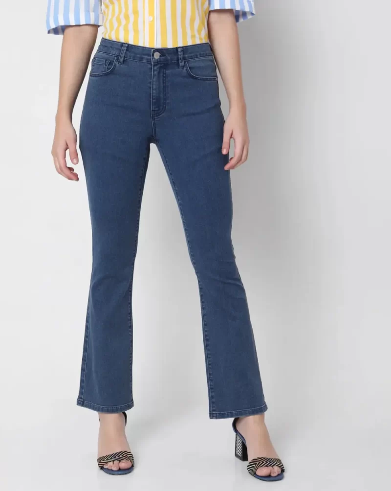 BLUE MID RISE BOOTCUT JEANS