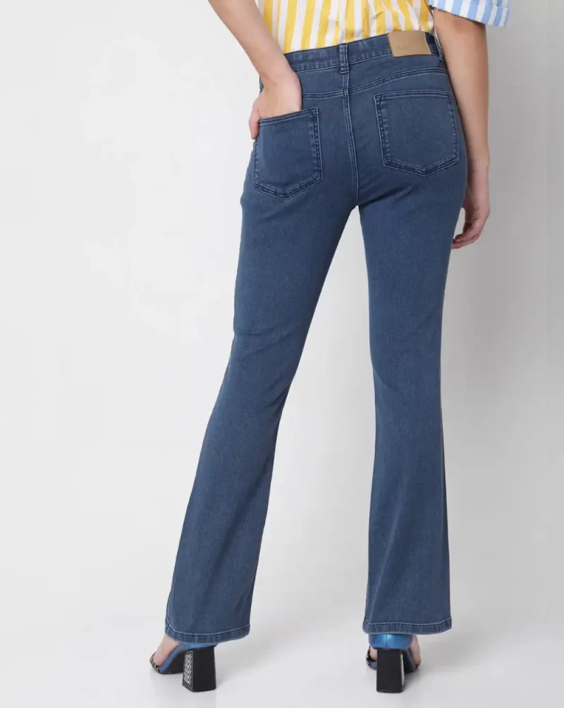 BLUE MID RISE BOOTCUT JEANS