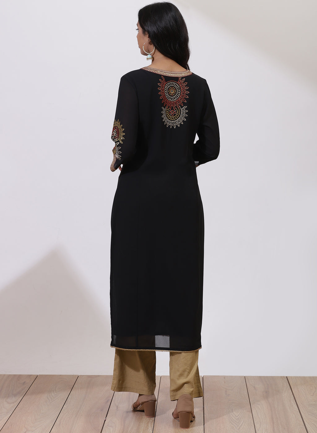 Black Phool Collection Kurta With Zari Embroidery