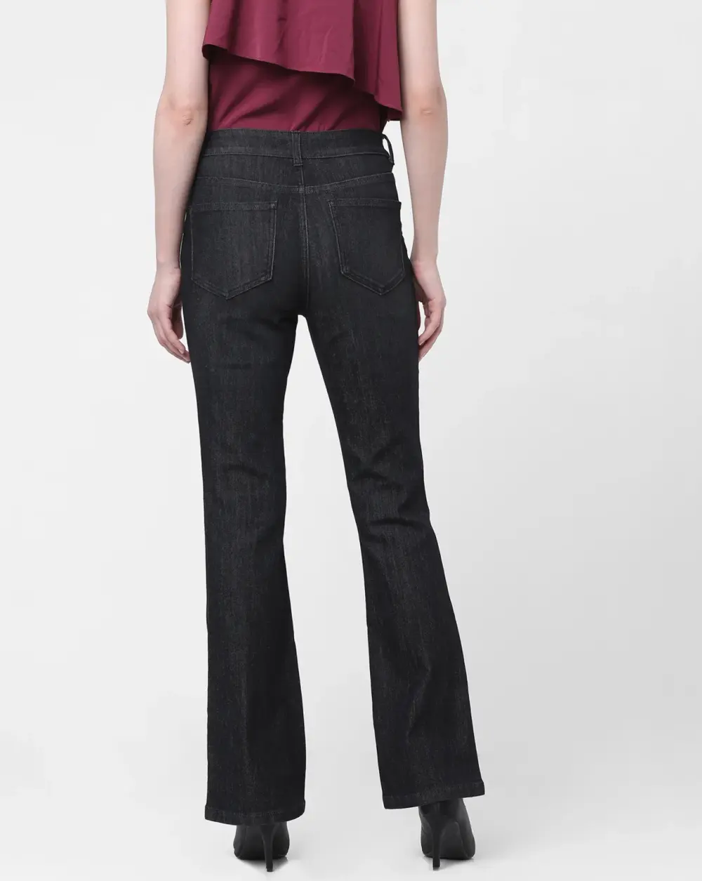BLACK MID RISE BOOTCUT JEANS