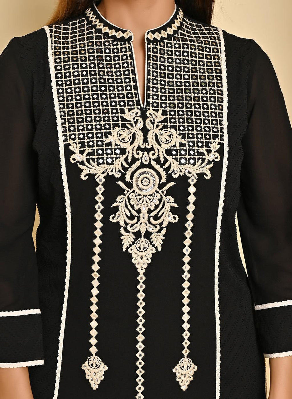 Black Embroidered Kurta With Asymmetrical Hemline And Mandarin Collar