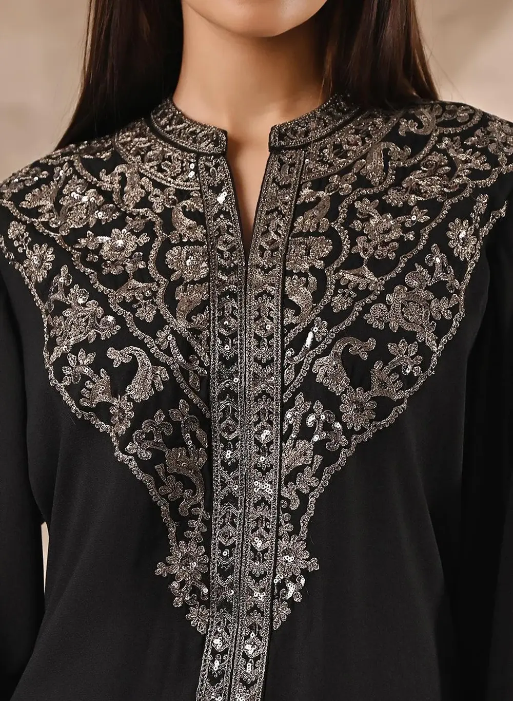 Black Kurta Set With Intricate Embroidery & Front Slit