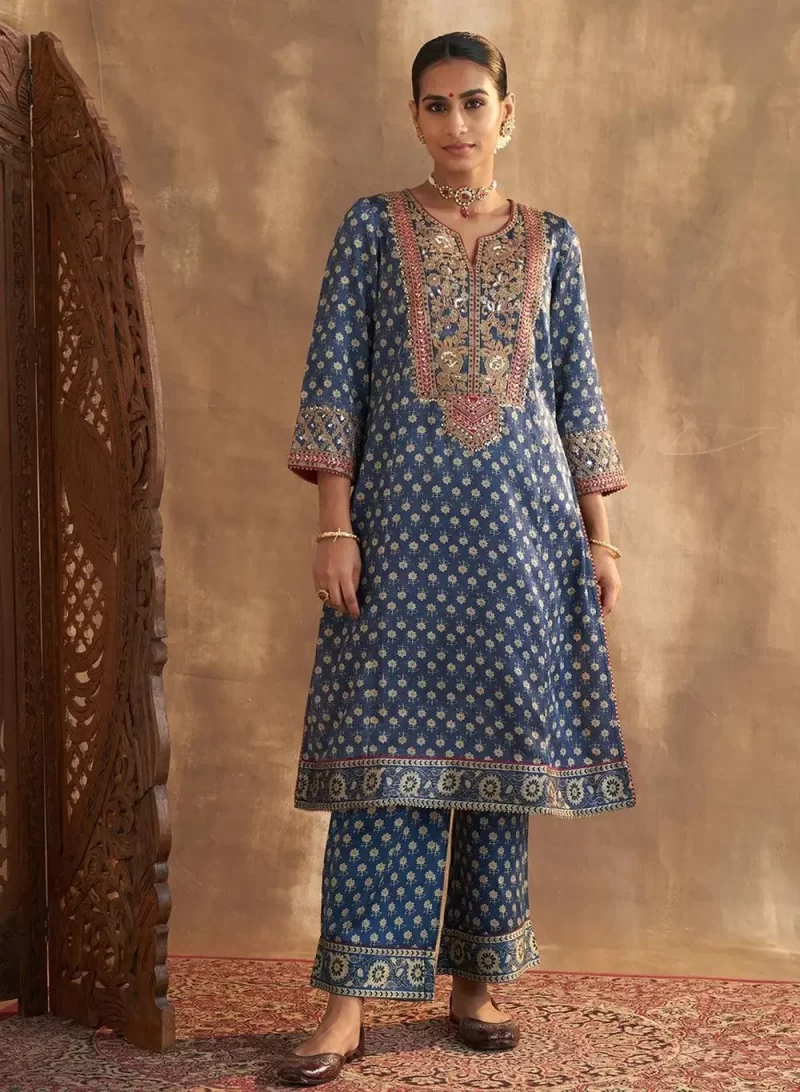 Navy Printed Kurta Set With Delicate Embroidery