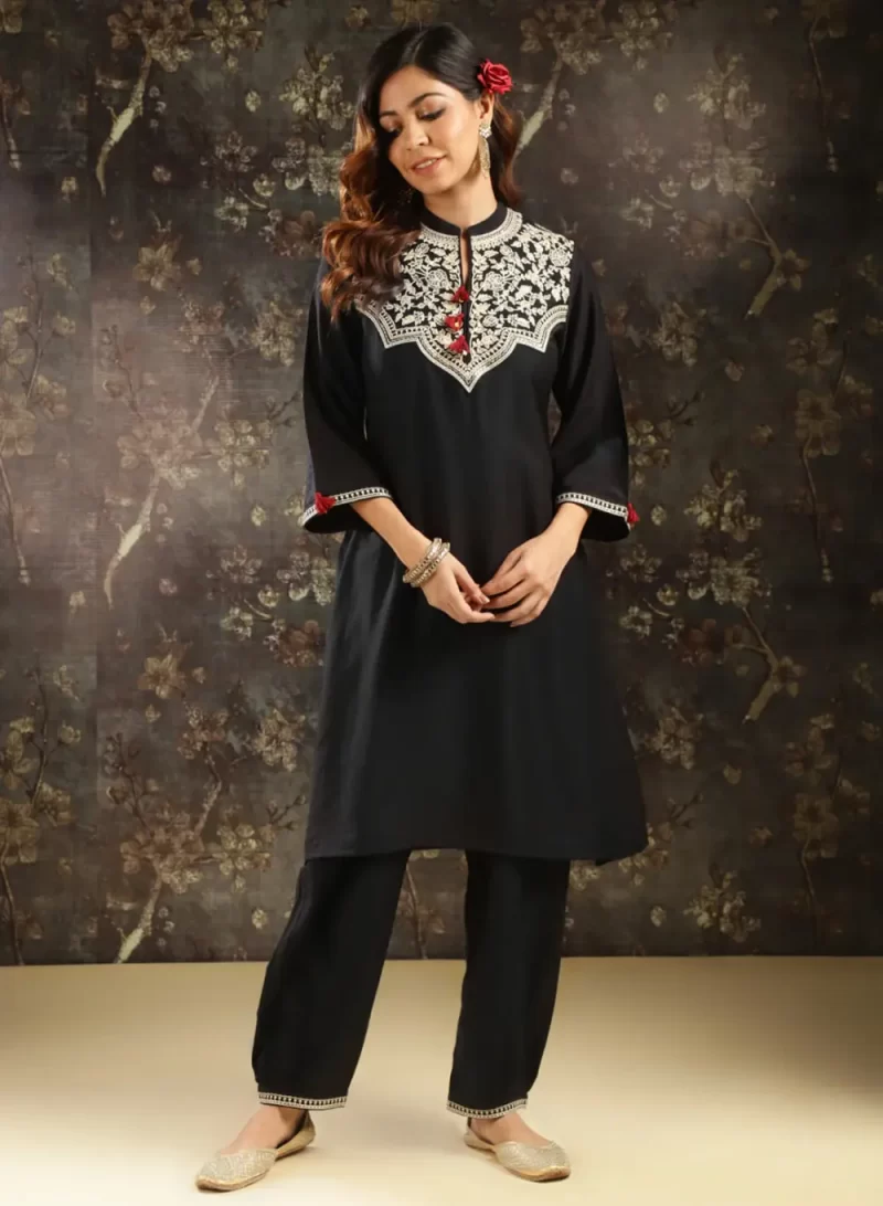 Black Embroidered Kurta Set With Tassels