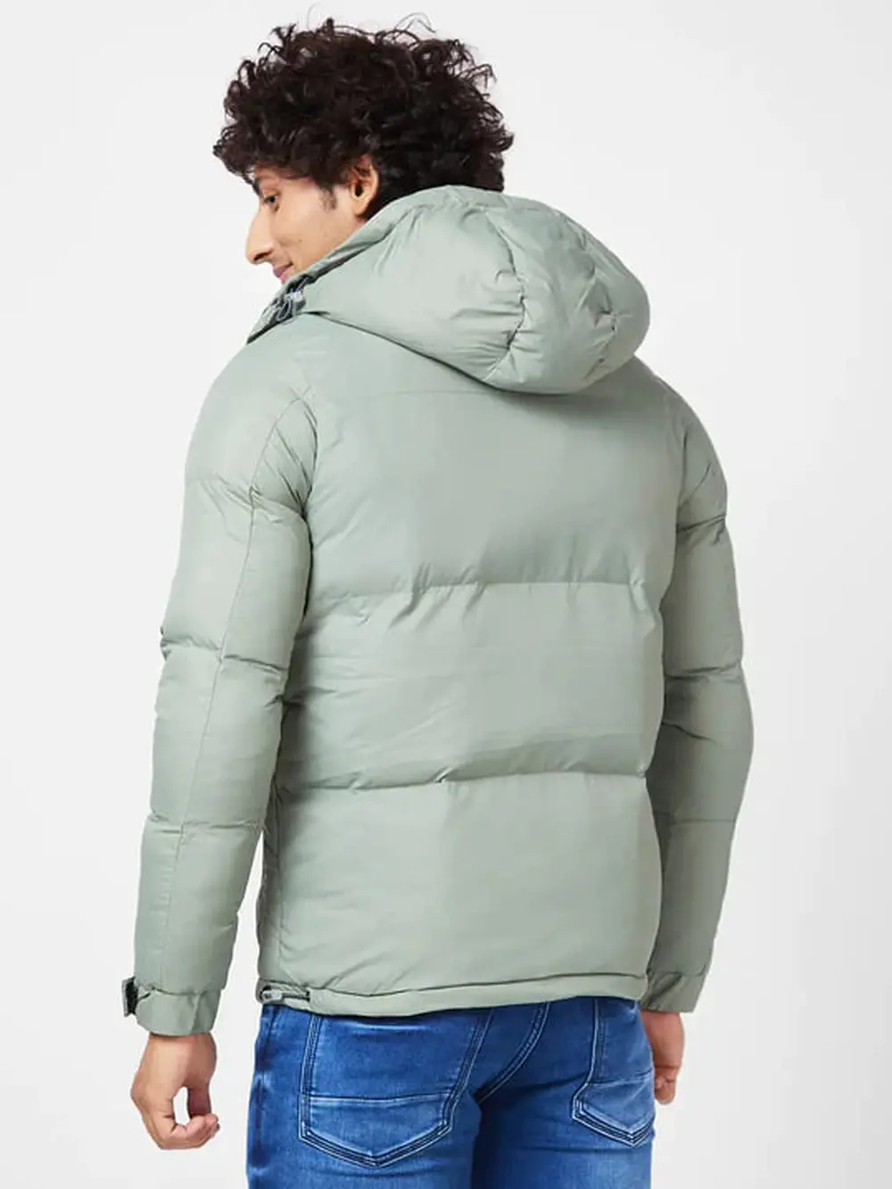 Men'S Puffer Jacket With Zipper Patch Pocket & Printed Details On Sleeves