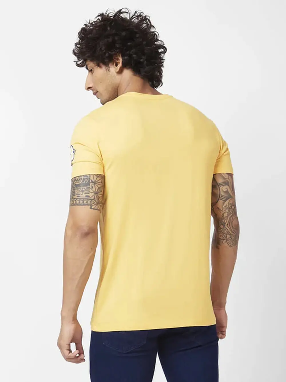 Spykar Men Amber Yellow Blended Slim Fit Half Sleeve Round Neck Printed Tshirt