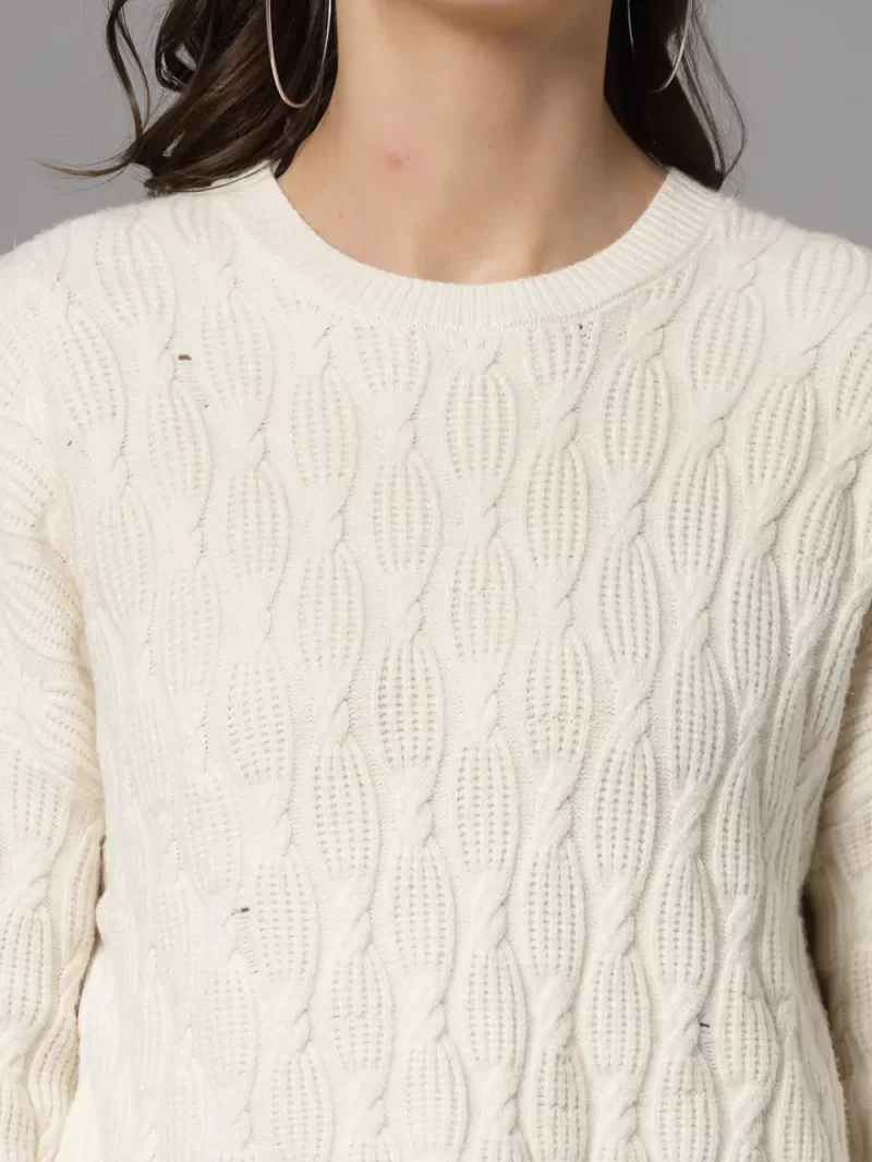 Self Design Round Neck Long Sleeve Pullover Sweater