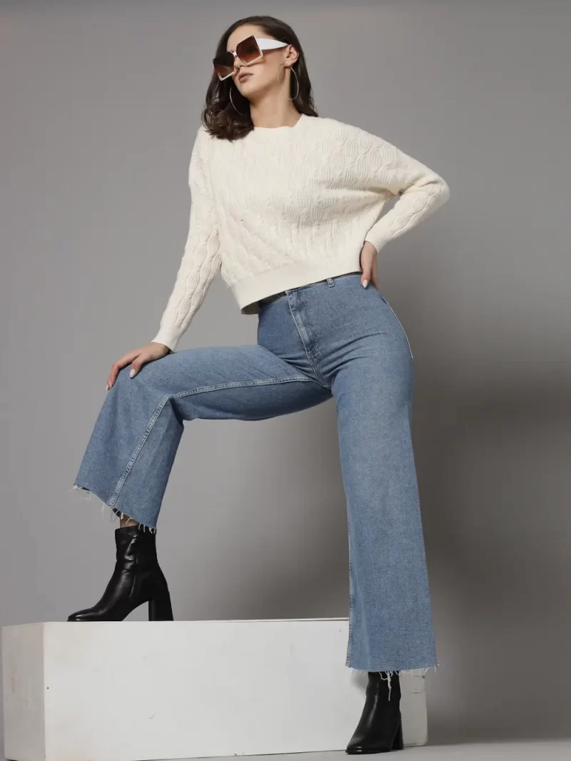 Self Design Round Neck Long Sleeve Pullover Sweater