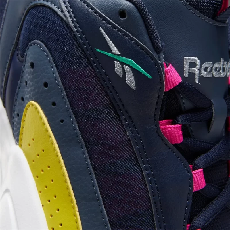 Reebok Classics 
Royal Pervader Sneakers For Men