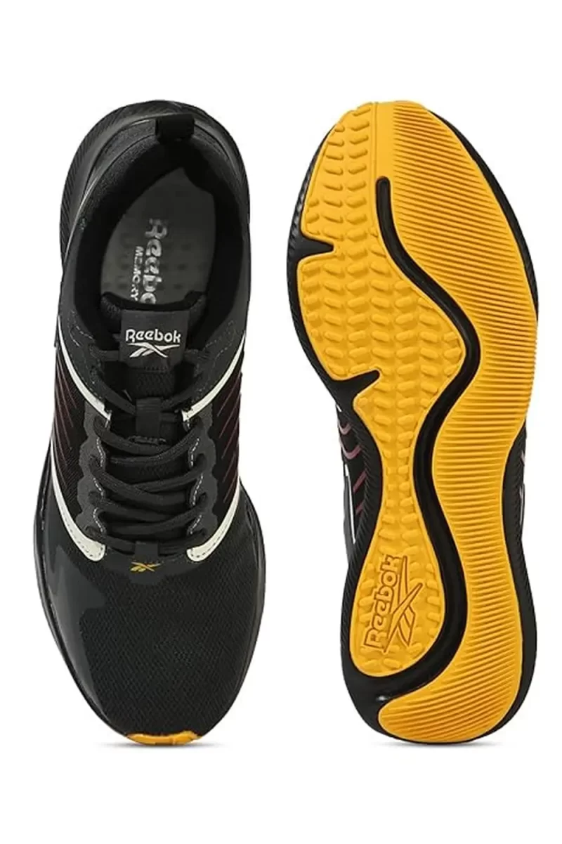 Liquifect 90 2 - Men Grey Running Shoes