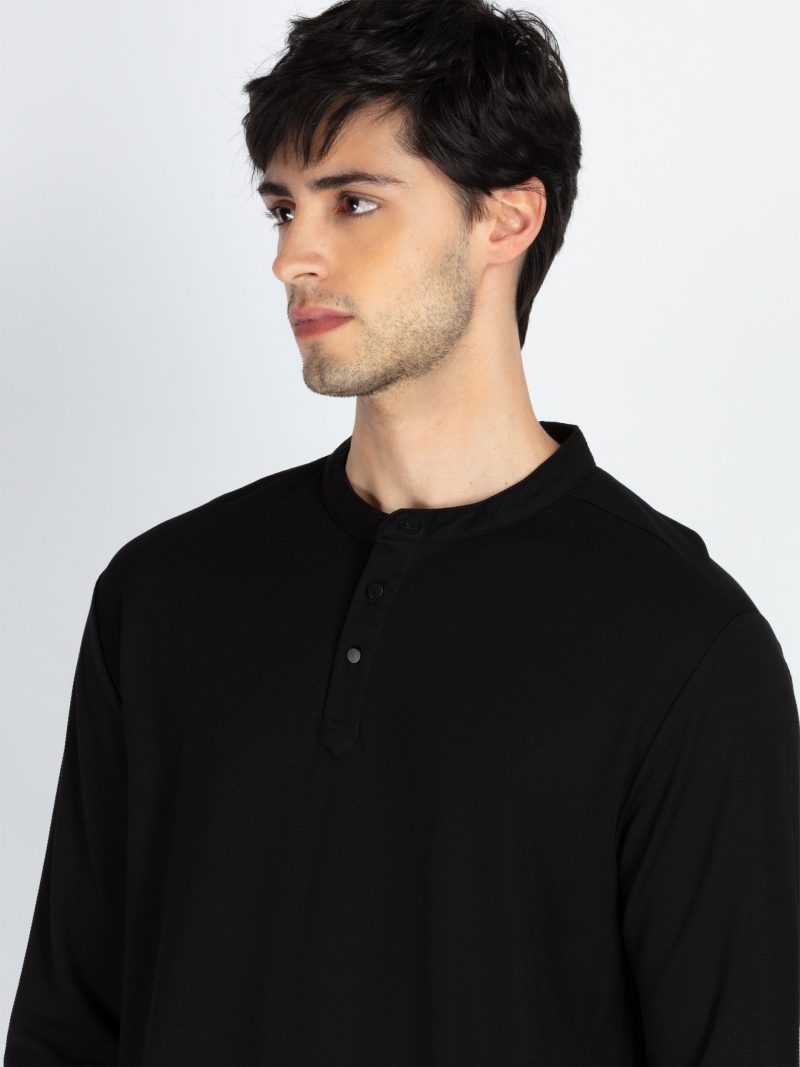 Mens Solid Henley Neck Full Sleeve T-Shirt