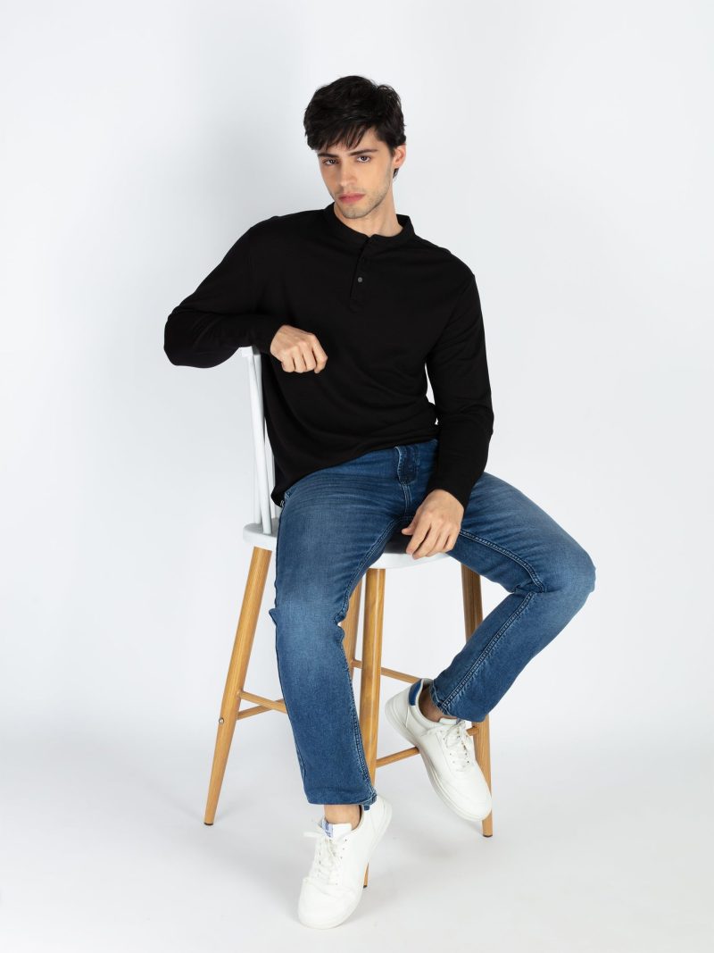 Mens Solid Henley Neck Full Sleeve T-Shirt