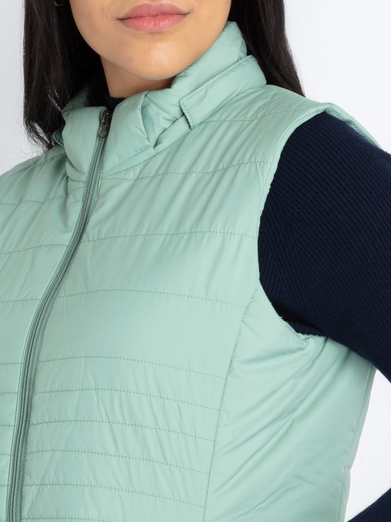 Womens Quilted Sleeveless Jacket With Detachable Hood