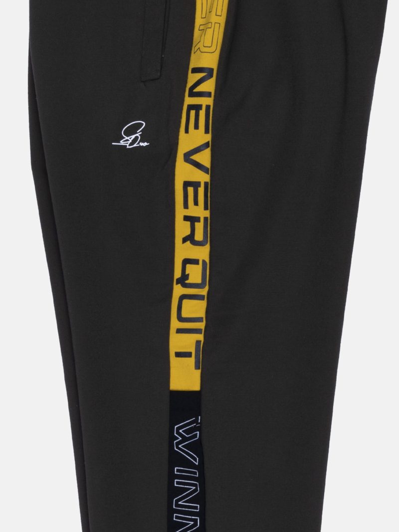 Boys Printed Regular Fit Trackpants