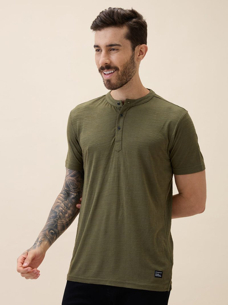 Status Quo Men'S Solid Henley Neck Half Sleeves Regular Fit Tshirt