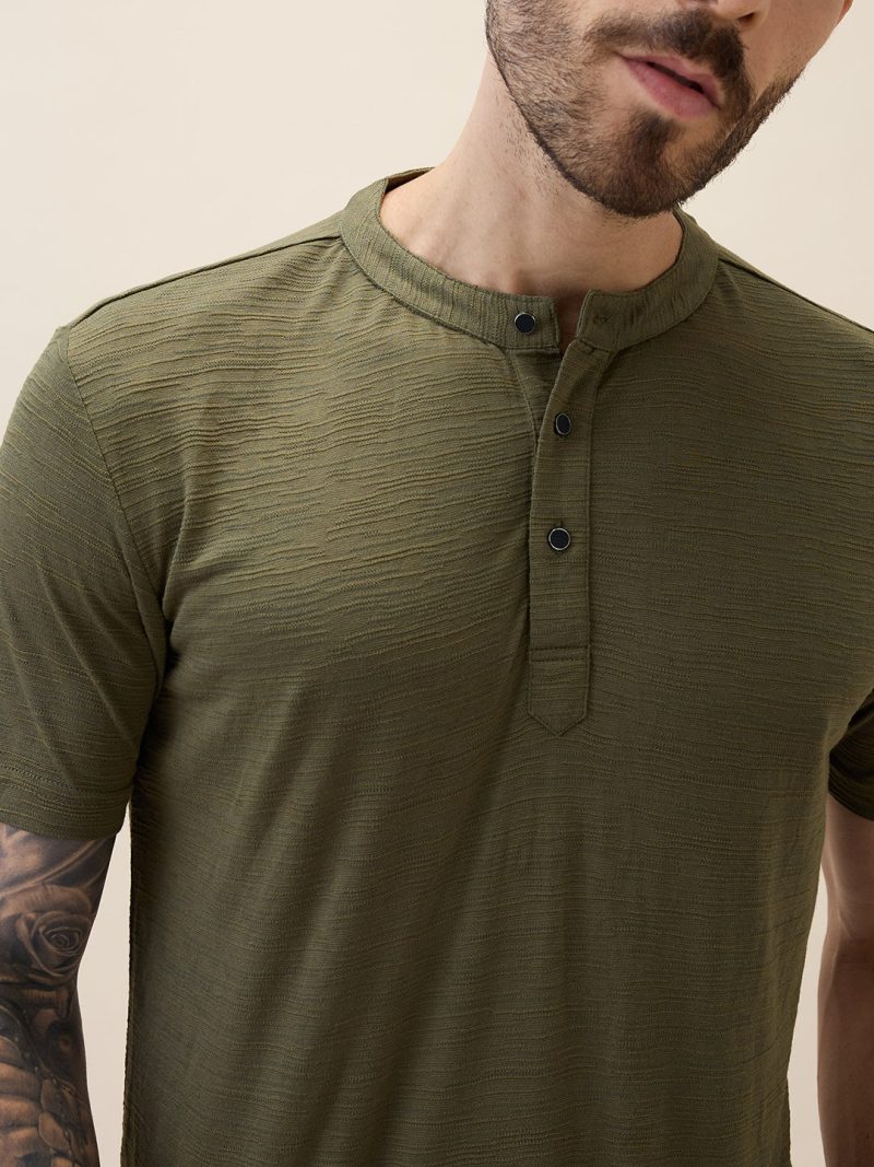 Status Quo Men'S Solid Henley Neck Half Sleeves Regular Fit Tshirt