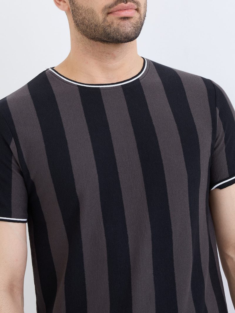 Status Quo Men'S Striped Half Sleeves Round Neck Regular Fit Tshirt