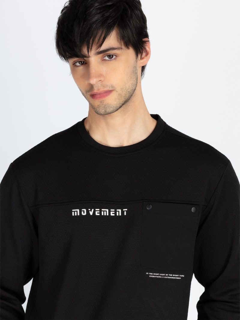 Mens Colorblocked Round Neck Full Sleeve T-Shirt