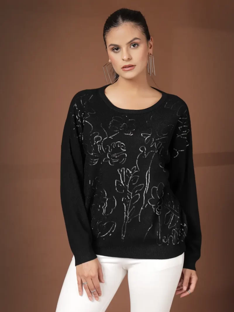Women Embellished Round Neck Top