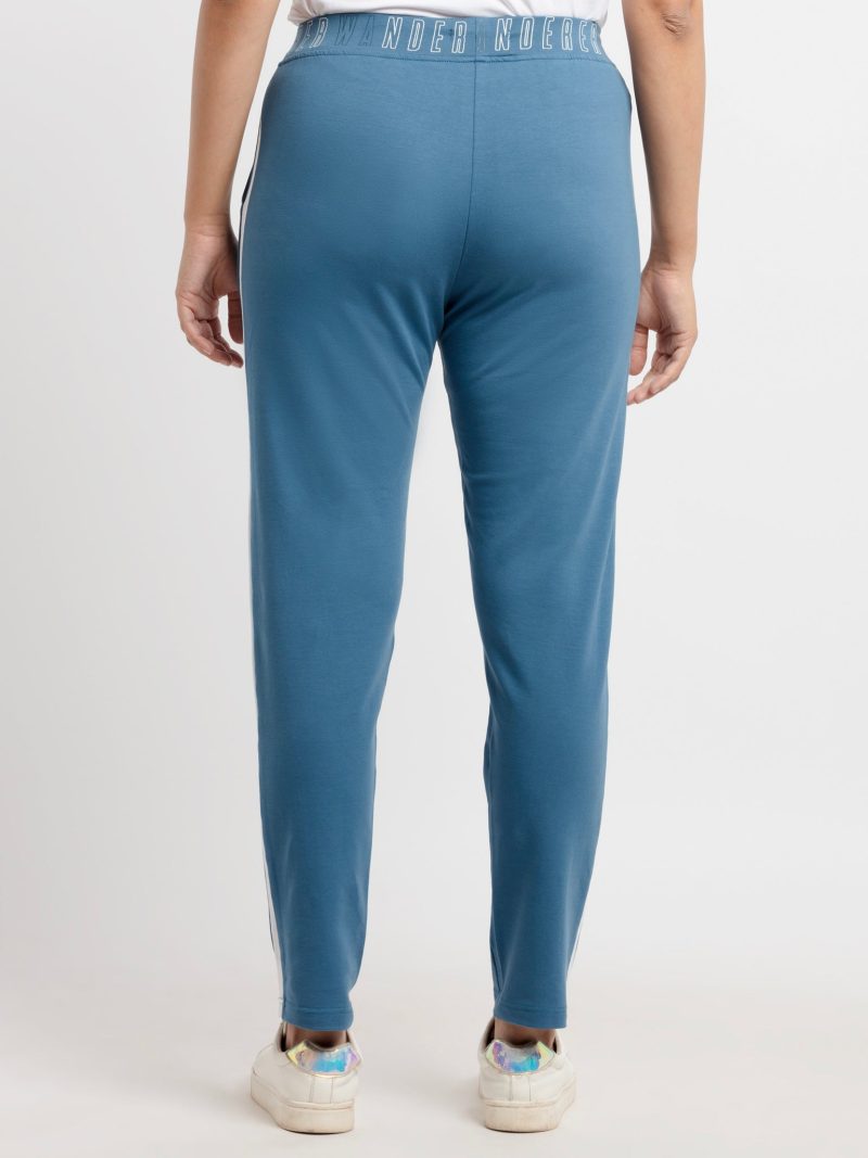 Womens Solid Regular Fit Trackpant