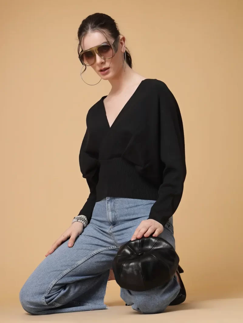 V Neck Cuffed Sleeves Pullover