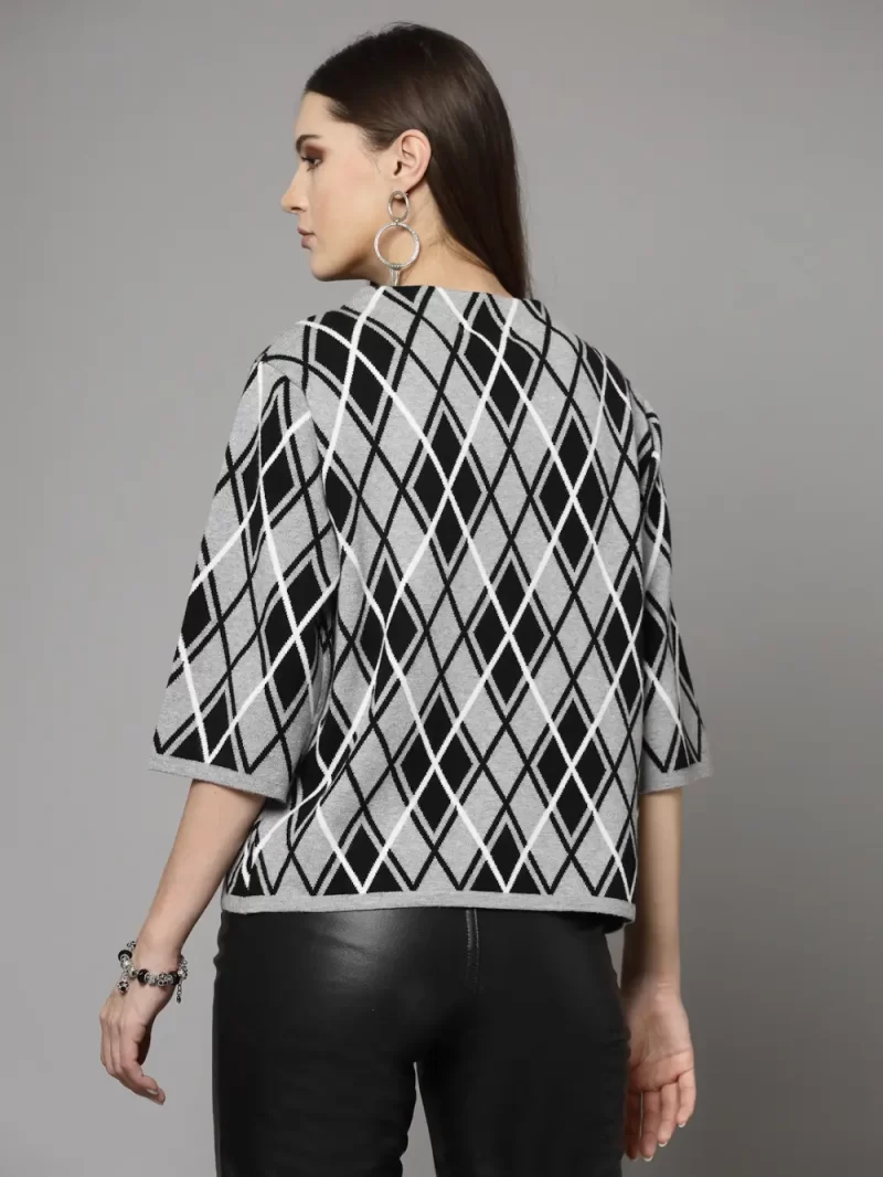 Argyle Printed Round Neck Pullover