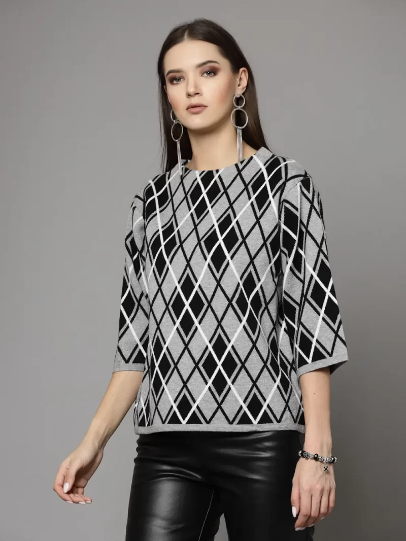 Argyle Printed Round Neck Pullover