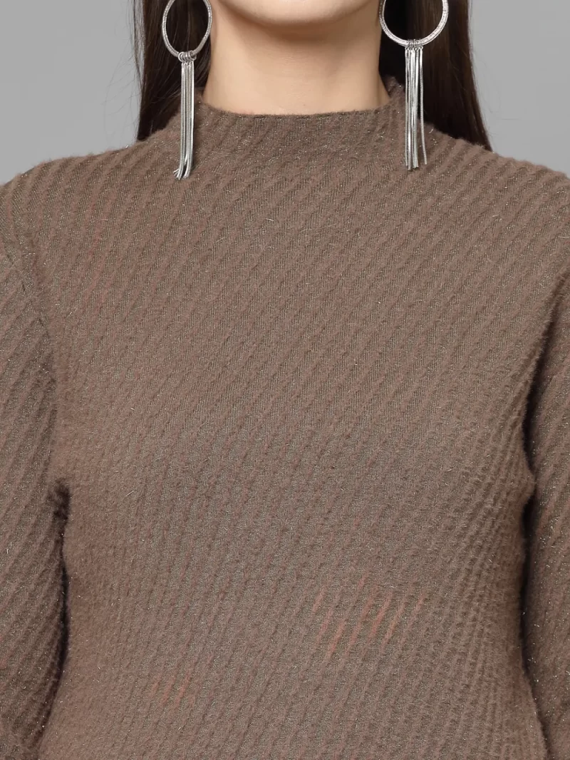Ribbed High Neck Pullover