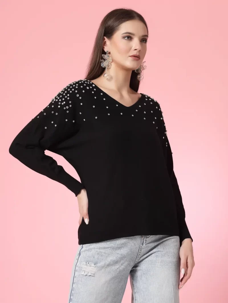 Long Sleeves V-Neck Pullover With Embellished Detail