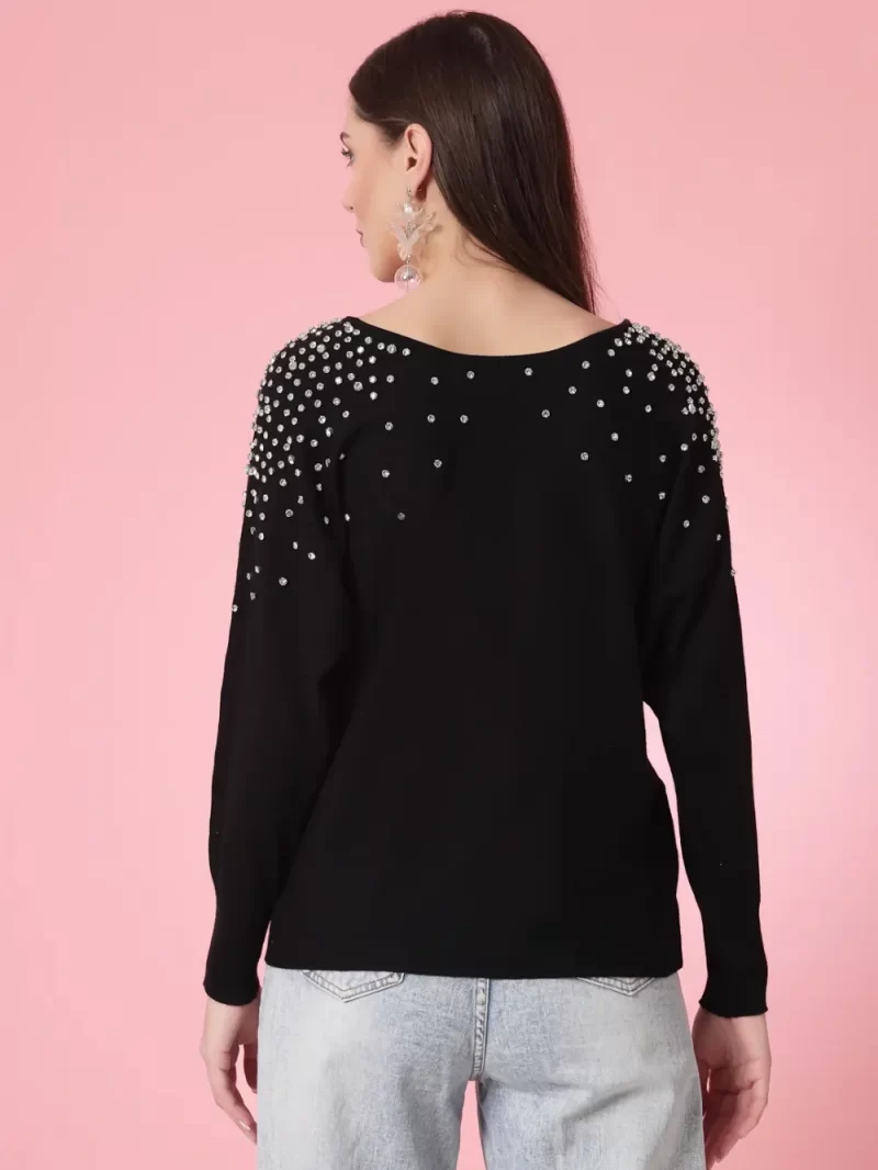 Long Sleeves V-Neck Pullover With Embellished Detail