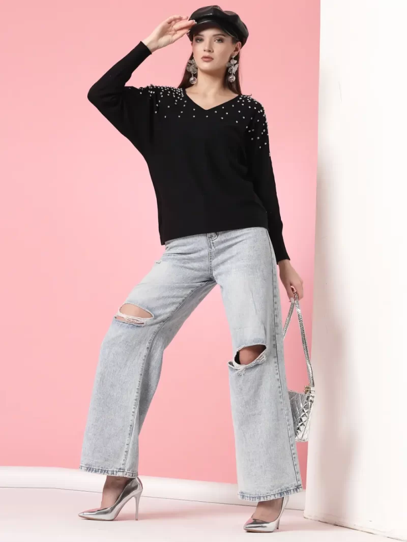 Long Sleeves V-Neck Pullover With Embellished Detail
