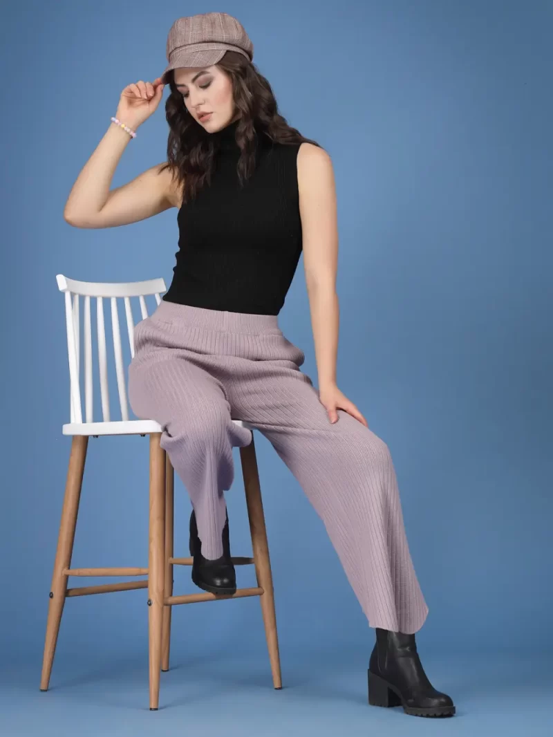 Women Mid-Rise Flared Knitted Palazzos