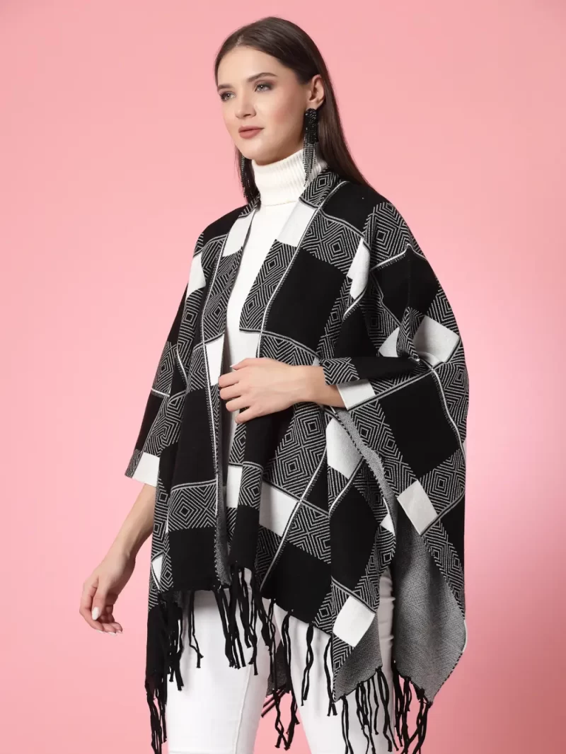Women Printed Longline Poncho With Fringed Detail