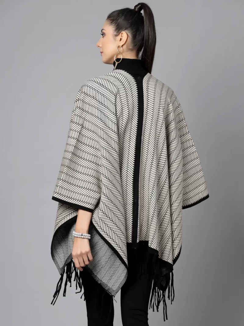 Women Printed Longline Poncho With Fringed Detail