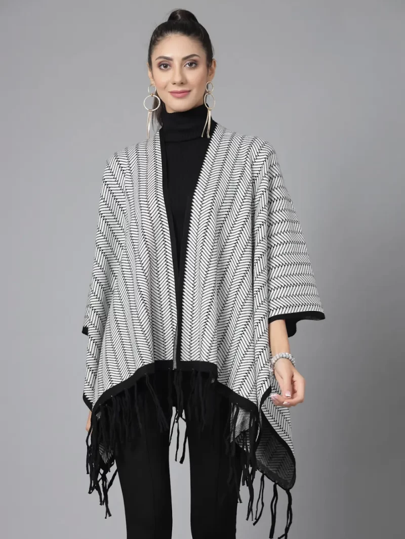 Women Printed Longline Poncho With Fringed Detail