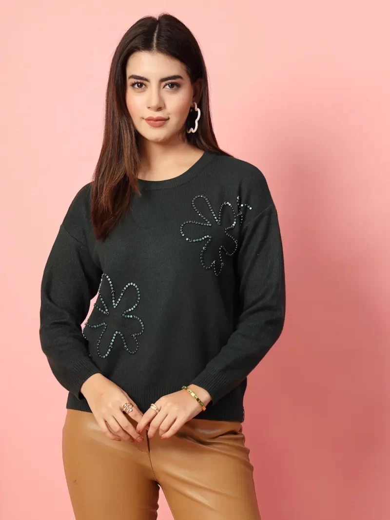 Women Embellished Round Neck Top