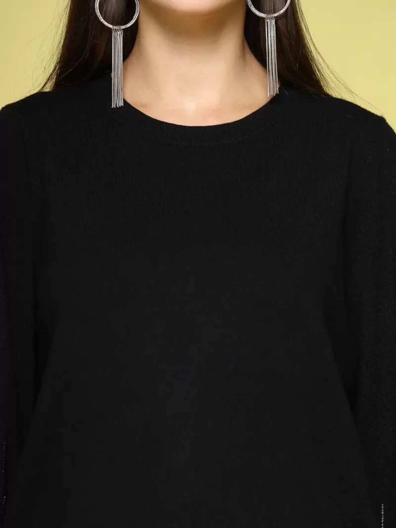 Women Solid Round Neck Top