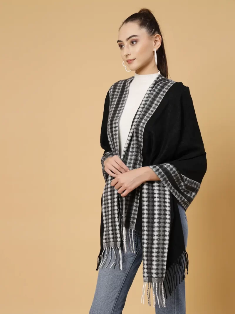 Geometric Woven Design Stole