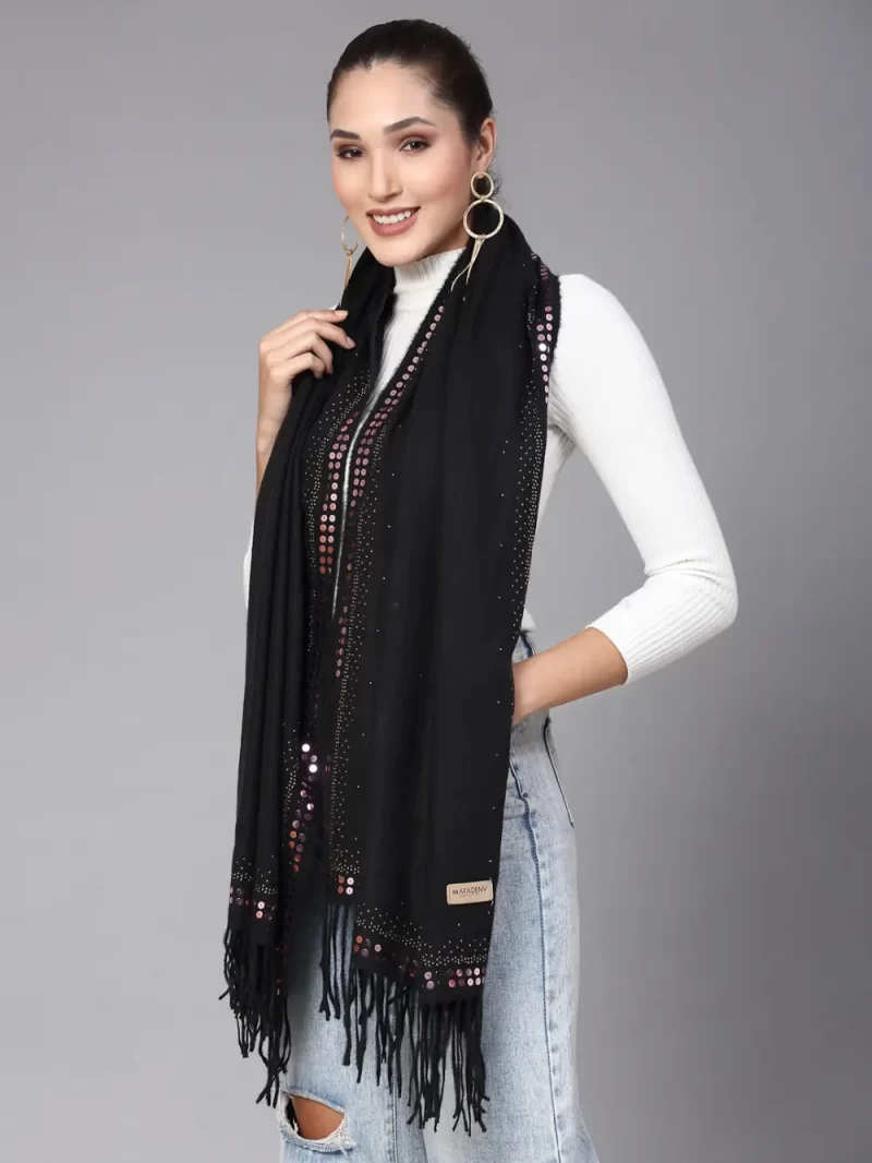 Winter Stole With Tasselled Border