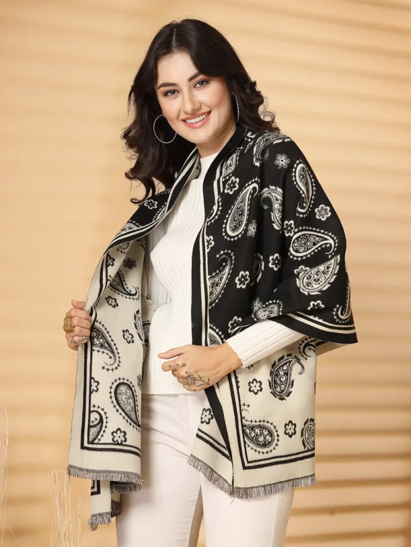 Women Paisley Printed Stole With Frayed Border