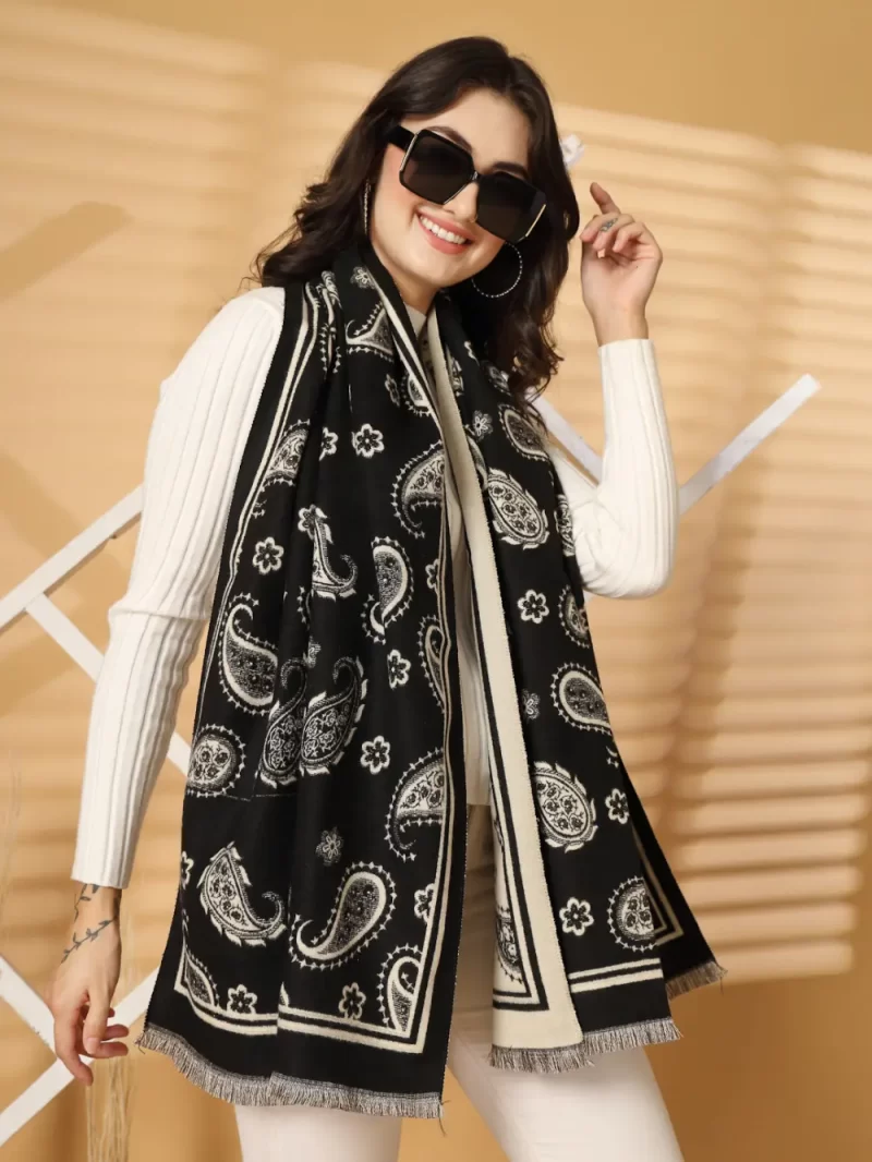 Women Paisley Printed Stole With Frayed Border