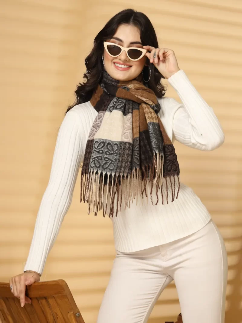 Women Checked Woollen Shawl