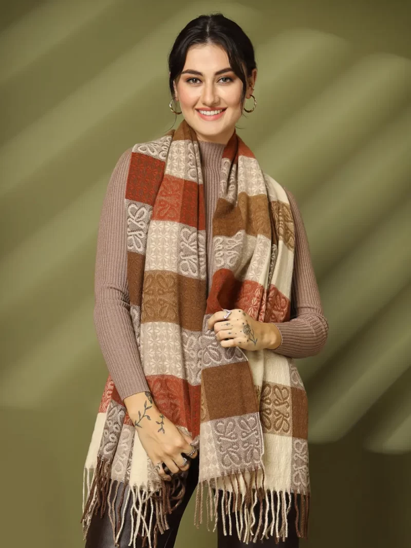 Women Checked Woollen Shawl
