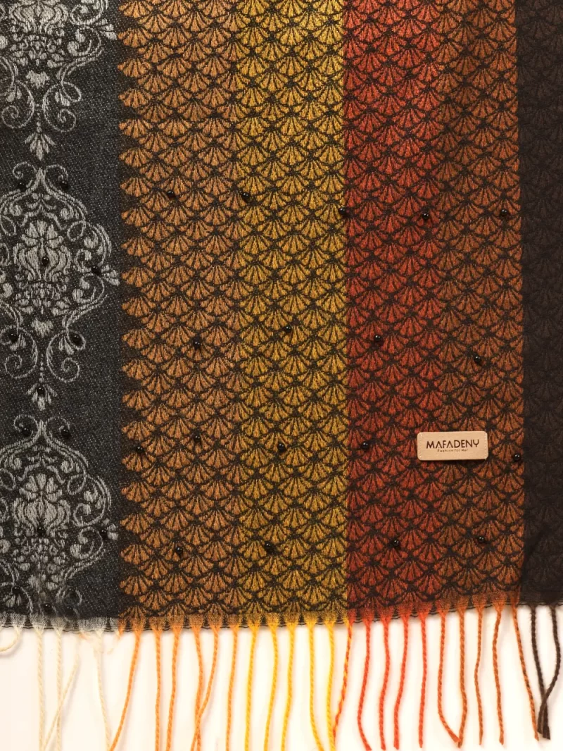 Women Printed Stole Has Tasselled Border