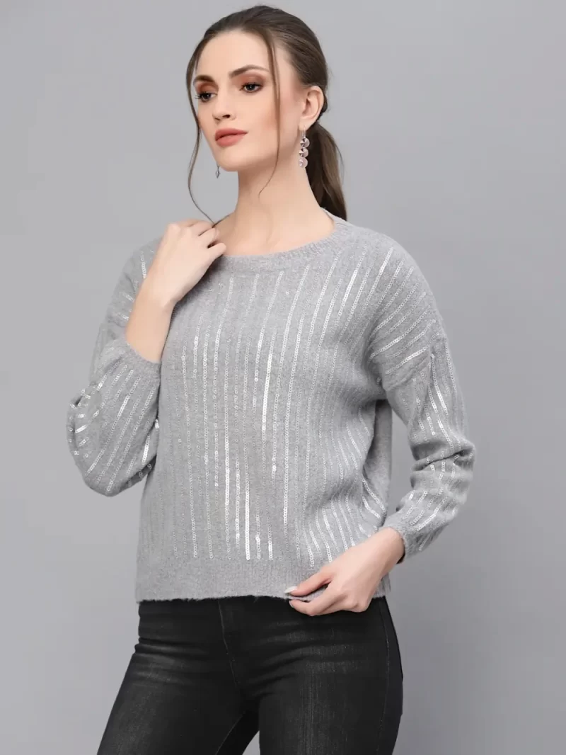 Women Embellished Round Neck Top